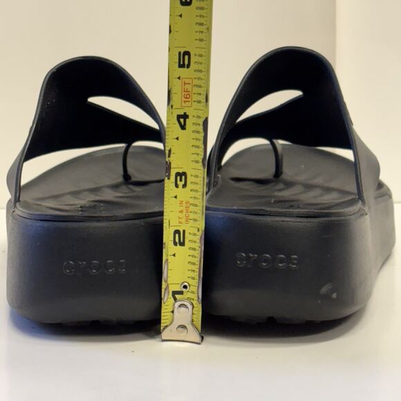 CROCS GETAWAY Platform Toe Loop Sandals Black Slides Women’s Size 11 W - Picture 6 of 9